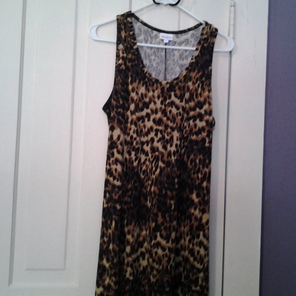 LuLaRoe Dani ... Size Large ... NWOT!